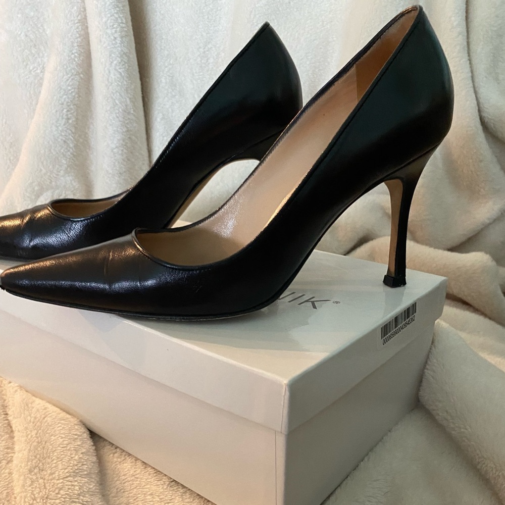 Manolo Blahnik Newcio Black Pump